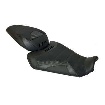 ΚΑΛΥΜΜΑ ΣΕΛΑΣ BAGSTER "DESIGN" ΓΙΑ CF MOTO 800 NK '23-'26  STAM/NUBUCK/CARBON/CARBON SPIRIT